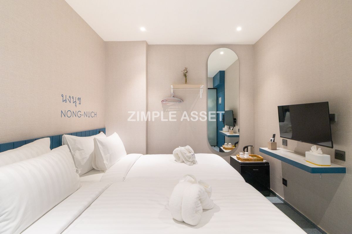 Line ID: @zimple_asset  Newly hotel for only Ladies! 1, near MRT Lat Phrao, beautifully decorated, safe, and convenient to transportation.