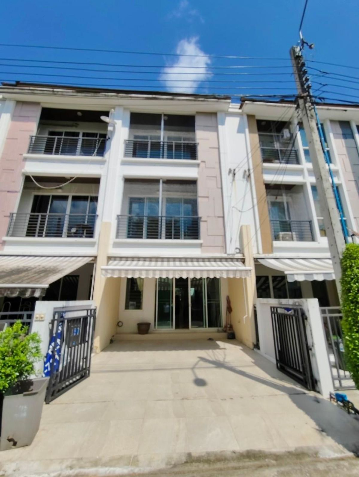 For Rent: Baan Klang Muang S-SENSE Srinakarin, 3 Bedrooms, Near Seacon, Paradise, Yellow Line BTS For Rent: Baan Klang Muang S-SENSE Srinakarin, 3 Bedrooms, Near Seacon, Paradise, Yellow Line BTS