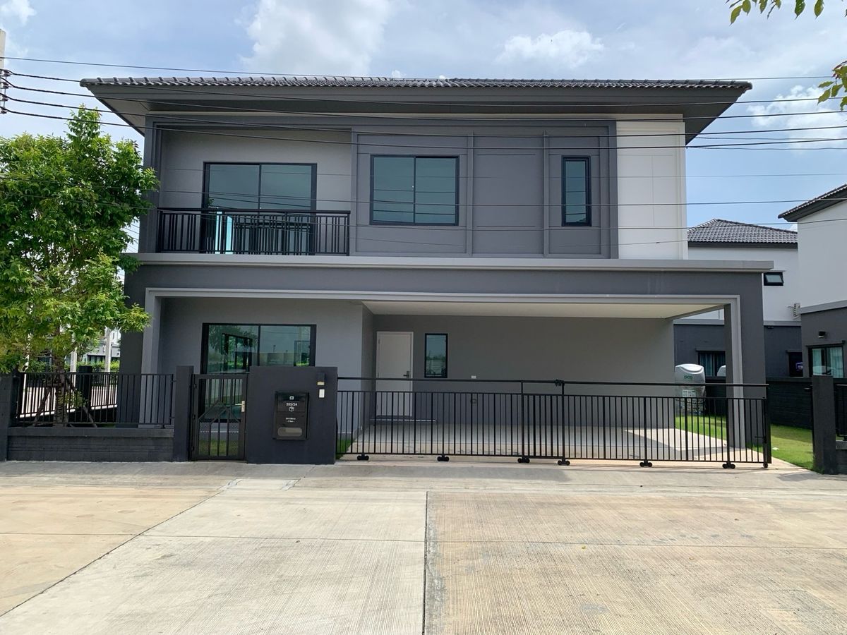 บ้านเดี่ยว ติดถนนเทพารักษ์  แปลงมุม ข้างบ้านที่ดินเยอะ  หันหน้าทิศเหนือ 4 ห้องนอน 4 ห้องน้ำ จอดรถ 3 คัน สนใจ : 064-956-5562 (ลูกปัด) ID : 0649565562ได้ตลอดเวลาค่ะ ราคาเพียง 8.39 ล้านบาท 