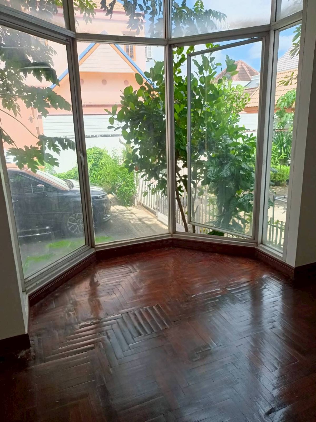 🏡 ขายบ้านเดี่ยว 2 ชั้น หมู่บ้านฟอเรสปาร์ค รามคำแหง 196 – รูปที่ 3