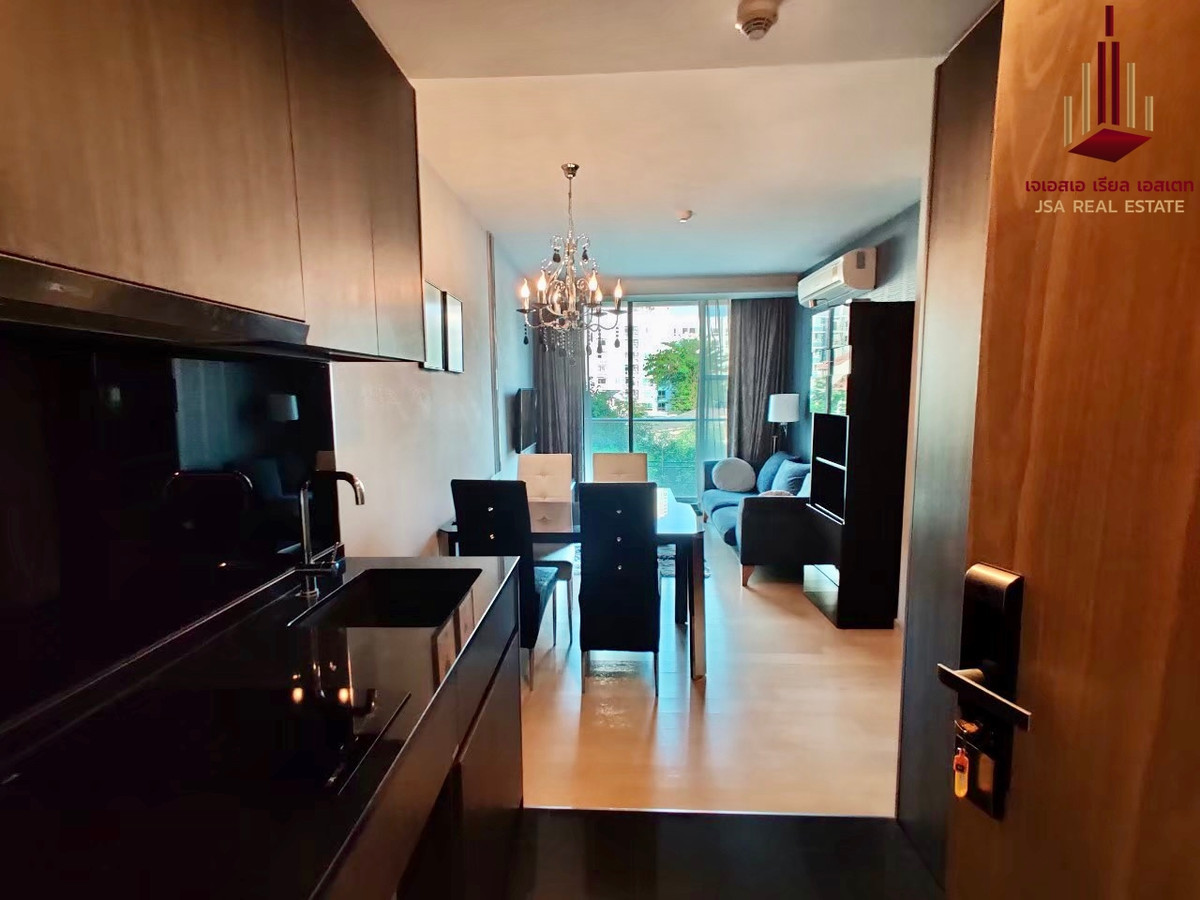 ✨ For Rent: Via 49  Condo ✨  💰 Only 30,000  THB/month