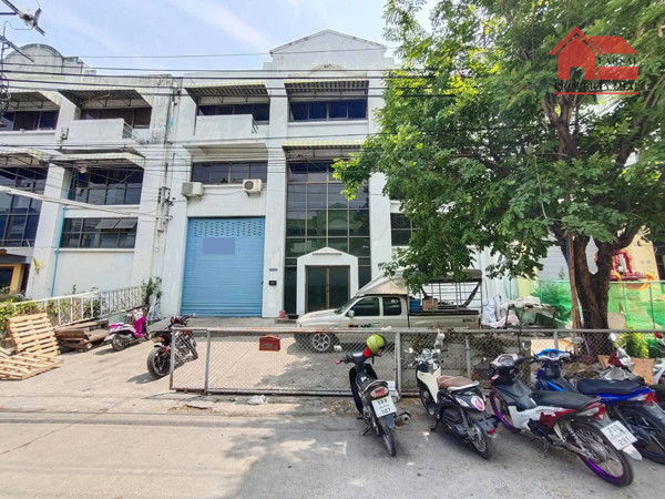 Factory building/warehouse/warehouse for rent Usable area size 1,850 sq m. Office, Theparak Road, Khlong Khut, rental price 120 baht/sq m.