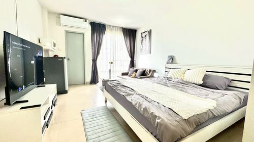 Condo for sale, beautiful room, fully furnished, ready to move in, I-House Laguna Garden Project (S5109)
