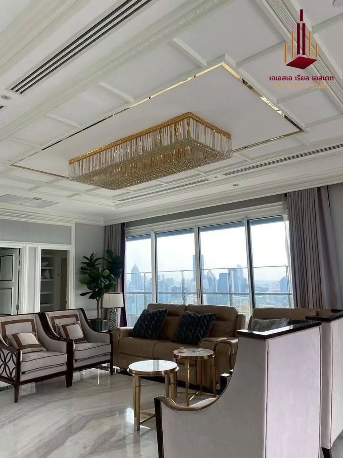 ✨ For Rent:  Q Asoke ✨💰 Only 230,000 THB/month