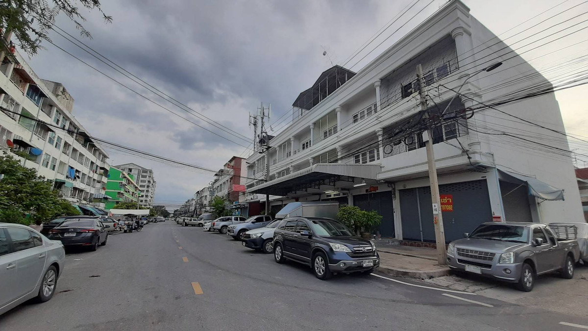 ขายด่วน!! ตึกแถว(บางใหญ่ซิตี้) ชุมชนตลาดบางใหญ่-เซ็นทรัลเวสเกต -MRT-อิเกีย 3 ชั้น+ดาดฟ้า ห้องหัวมุม ติดถนน ขายด่วน!! ตึกแถว(บางใหญ่ซิตี้) ชุมชนตลาดบางใหญ่-เซ็นทรัลเวสเกต -MRT-อิเกีย 3 ชั้น+ดาดฟ้า ห้องหัวมุม ติดถนน
