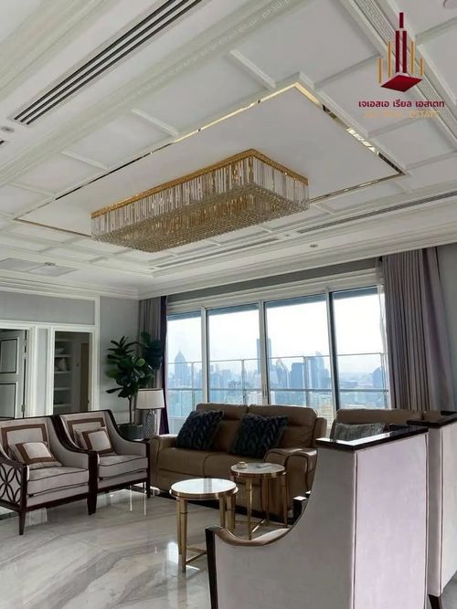 ✨ For Rent: Q Asoke ✨💰 Only 230,000 THB/month
