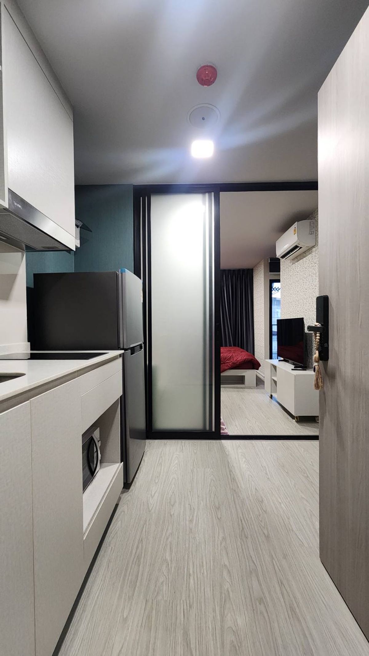🌴 Condo for rent Atmoz Oasis Onnut (Atmoz Oasis On Nut) 🌴 11,000 baht/month, 1 year contract