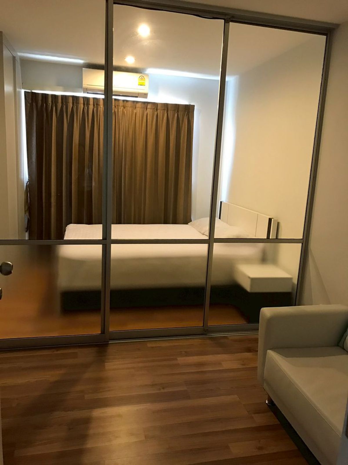 ห้องสวย สภาพสะอาด ห้องเย็นมาก  ให้เช่า V condo ฉลองกรุง ใกล้ม.ลาดกระบัง ใกล้สุวรรณภูมิ  ใกล้นิคมลาดกระบัง