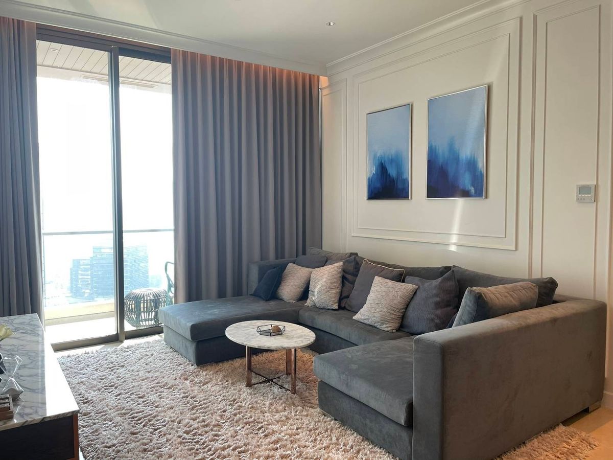 Stunning Embassy View at Sindhorn Residence Stunning Embassy View at Sindhorn Residence