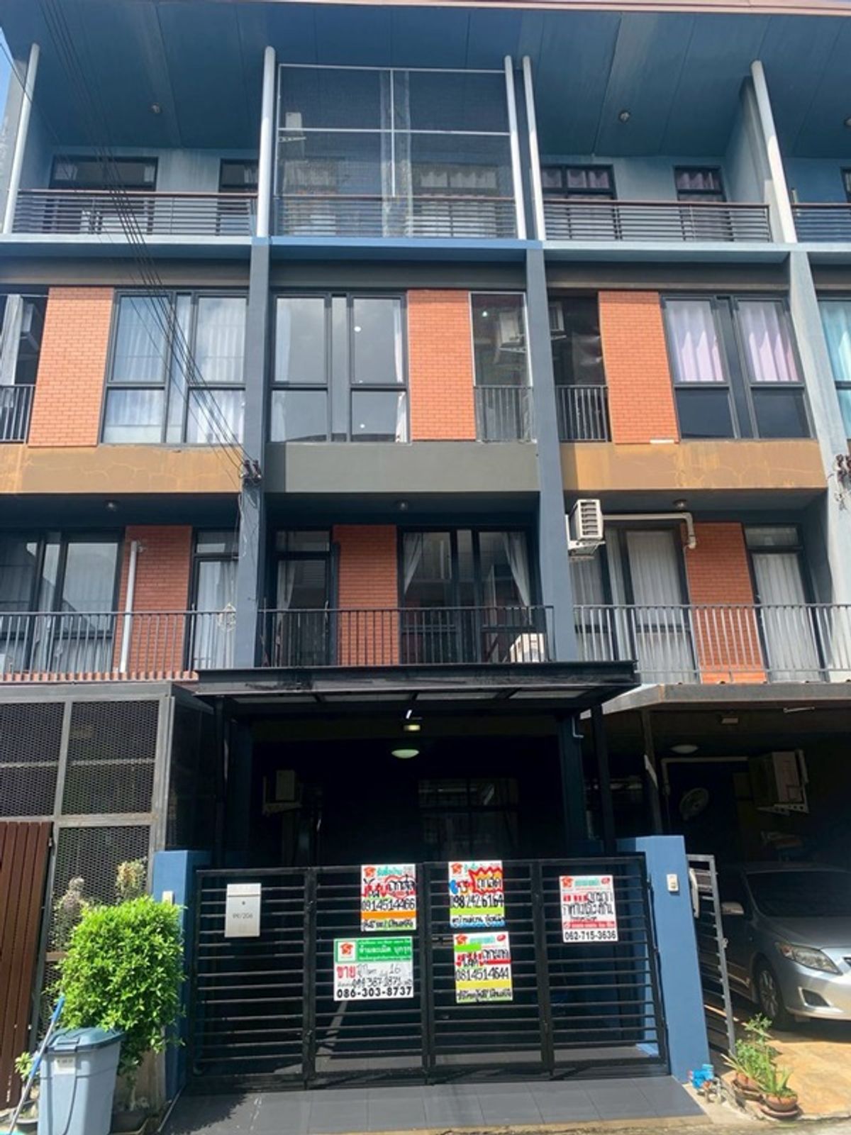 Townhouse for sale, Nonthaburi, Chaengwattana Rd. Townhouse for sale, Nonthaburi, Chaengwattana Rd.