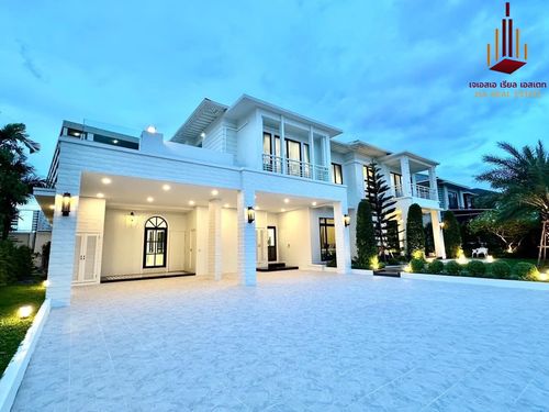 ✨ For Rent:  PERFECT MASTERPIECE SUKHUMVIT 77✨  💰 Only 365,000 THB/month