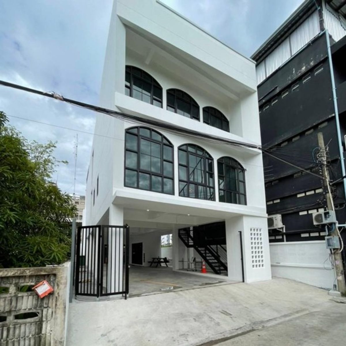 ขายอาคารสำนักงาน ซอยลาดพร้าว 1 ใกล้ห้างเซ็นทรัล ลาดพร้าว และ ยูเนี่ยนมอลล์ – รูปที่ 2