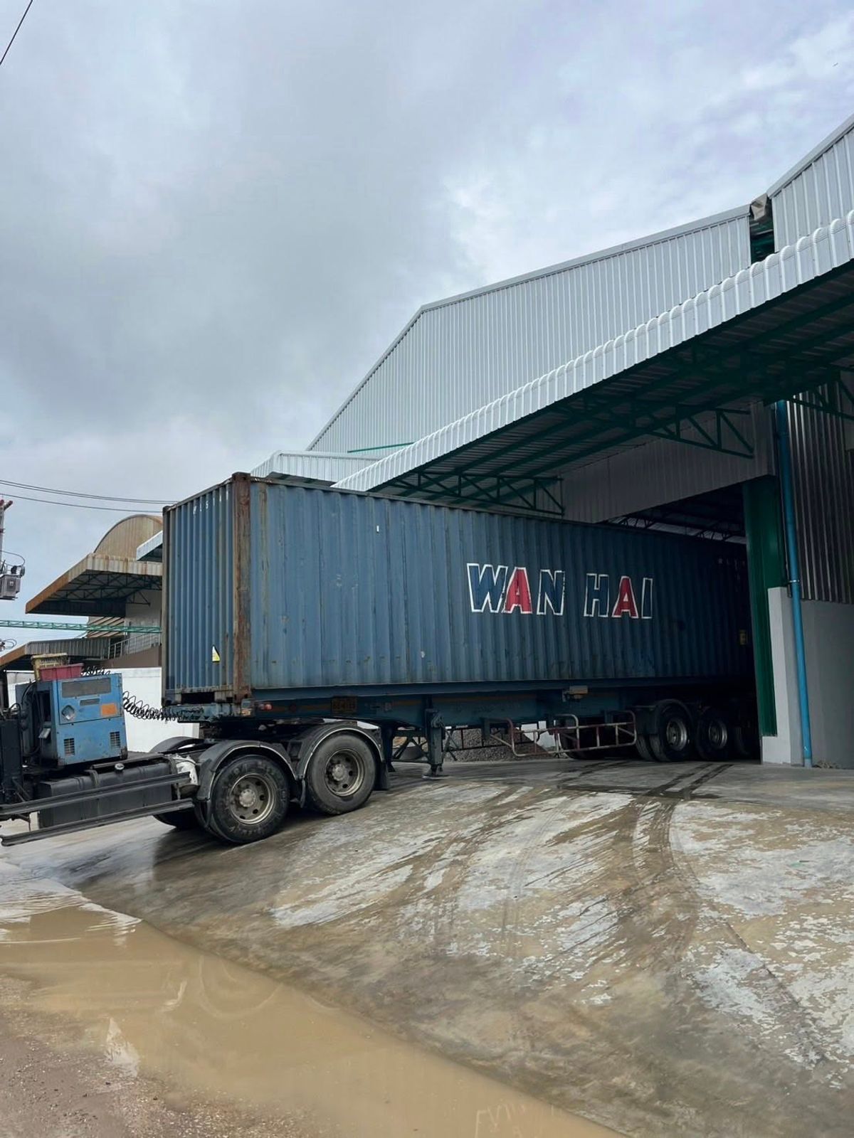 ปล่อยเช่า 🏭 โรงงาน + ออฟฟิศ 2 ชั้น 📏 พื้นที่ 1,000 ตรม 🚛 รถใหญ่เข้าออกได้ทุกชนิด ⛳  พระรามสอง ขาออก กม 42 สมุทรสาคร – รูปที่ 3
