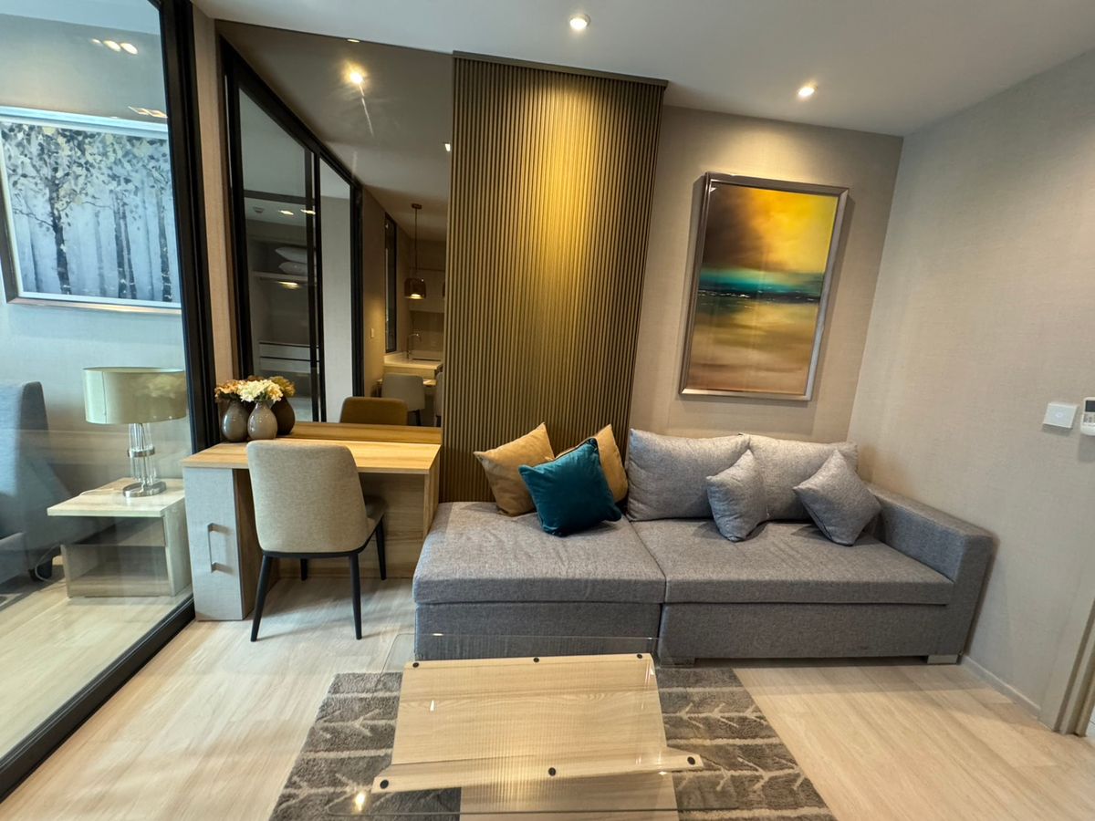 For Rent Life One Wireless📍1 bed Size 35 sq m. 30,000 Call/Line : 0954597992 For Rent Life One Wireless📍1 bed Size 35 sq m. 30,000 Call/Line : 0954597992