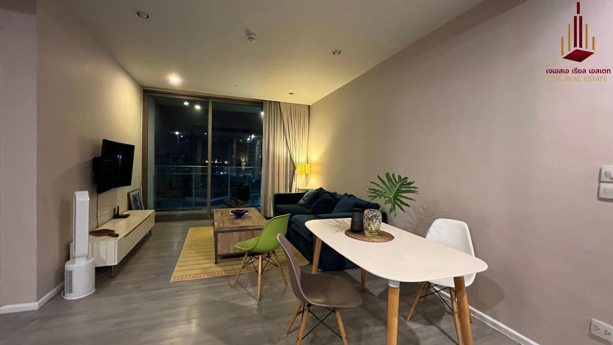 ✨ For Sale: The Room Sukhumvit 69 Condo ✨  💰 Only 10,800,000 THB