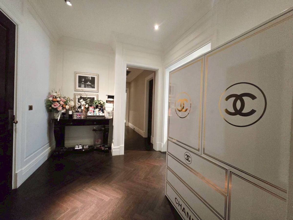 ❖ Nice Decoration ❖ ชั้น 15+ ขนาด 375.62 ตร.ม. | 3 ห้องนอน ตกแต่งครบ | คอนโดใกล้ เซ็นทรัล เอ็มบาสซี เพียง 1 นาที, BTS เพลินจิต 3 นาที – รูปที่ 4