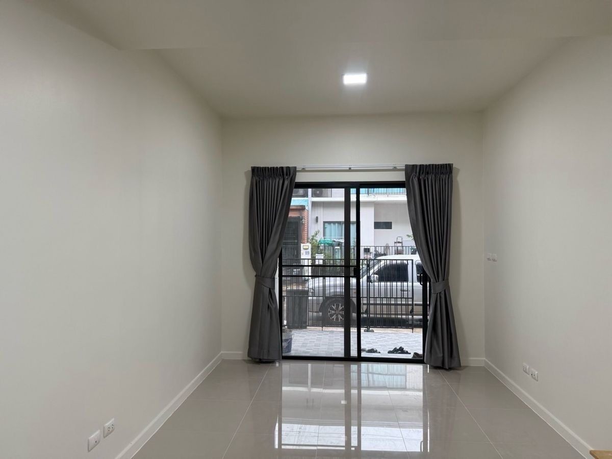 ให้เช่าทาวน์โฮม หมู่บ้านพฤกษาวิลล์85  เลียบคลองทวีวัฒนา รีโนเวทใหม่ 4 นอน 2 น้ำ 19 ตารางวา[ 📞 บ้าน คุณตี๋ โทร. 086-828-9243] ค่าเช่าเดือนละ 18,000 บาทครับ (ผู้เช่าจ่าย 54,000 บาท เพื่อเข้าอยู่ เงินจำนวนนี้เป็นค่าเช่ามัดจำ 3 เดือน – รูปที่ 4