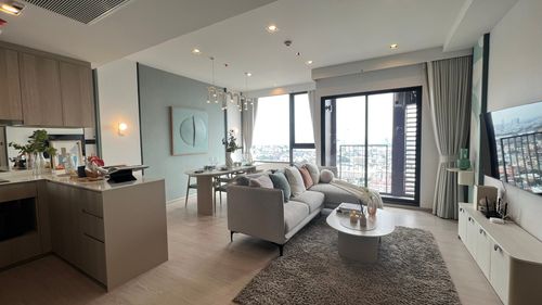 Reference Sathorn-Wongwian Yai River view condo Fully furnished and ready to move in 𝟐 𝐁𝐞𝐝𝐫𝐨𝐨𝐦𝐬 𝟔𝟒 𝐬𝐪.𝐦. near BTS 𝐎𝐍𝐋𝐘 𝟏𝟏.𝟑𝟗 𝐌𝐁 Call 0845546165