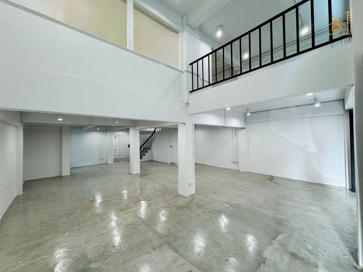 อาคารพาณิชย์ เจริญกรุง 31 (รีโนเวท) 5.5 ชั้น เดินระบบน้ำประปา และ ไฟฟ้าใหม่ มีลิฟท์ ‼️  – รูปที่ 3