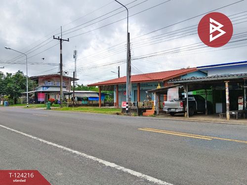 Land for sale with buildings, area 3 ngan 59 square meters, Laem Sing, Chanthaburi.