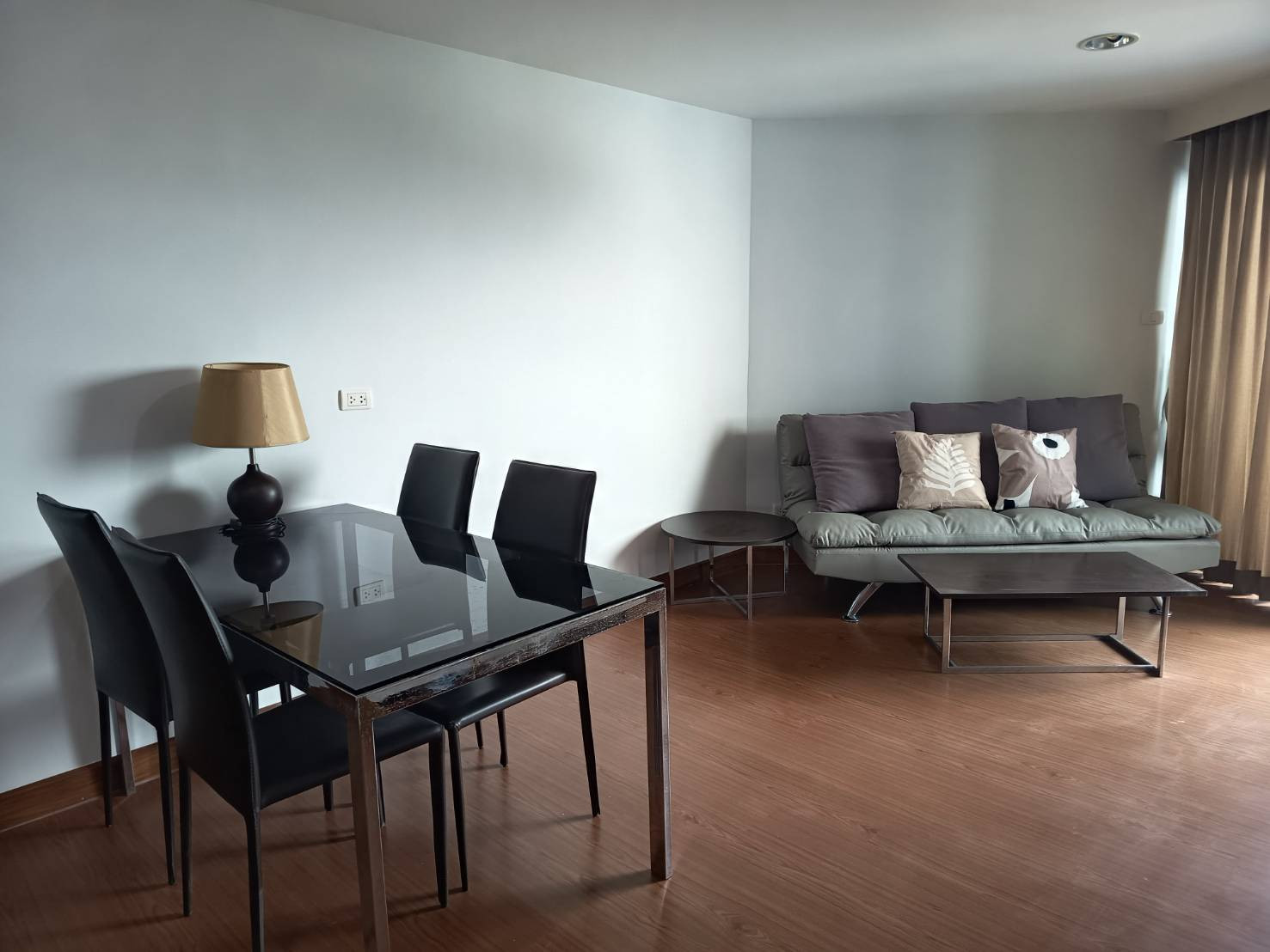 ให้เช่า ให้เช่า