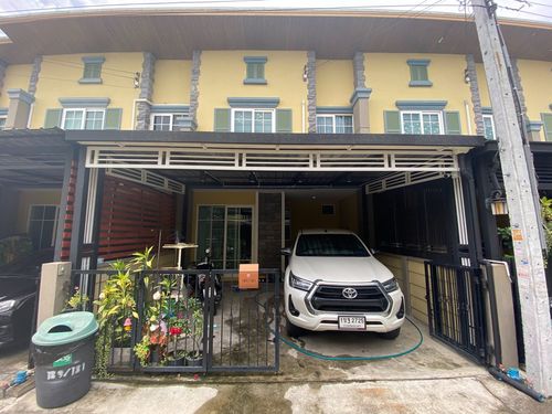 (รหัส SM1516) ขายบ้านโครงการ Golden town 2 onnut - pattanakarn โกลเด้น ทาวน์ 2 อ่อนนุช - พัฒนาการ พร้อมเฟอร์นิเจอร์และเครื่องใช้ไฟฟ้าครบ