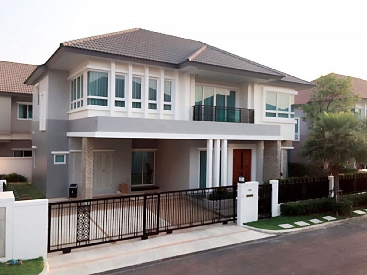 🏡✨ บ้านหรูพร้อมอยู่ แกรนด์บางกอกบูเลอวาร์ด พระราม9–ศรีนครินทร์ ที่สุดแห่งทำเล “กรุงเทพกรีฑา” สำหรับครอบครัวที่มองหาความสงบ ความปลอดภัย และความหรูหราระดับพรีเมียม 🏡✨ บ้านหรูพร้อมอยู่ แกรนด์บางกอกบูเลอวาร์ด พระราม9–ศรีนครินทร์ ที่สุดแห่งทำเล “กรุงเทพกรีฑา” สำหรับครอบครัวที่มองหาความสงบ ความปลอดภัย และความหรูหราระดับพรีเมียม