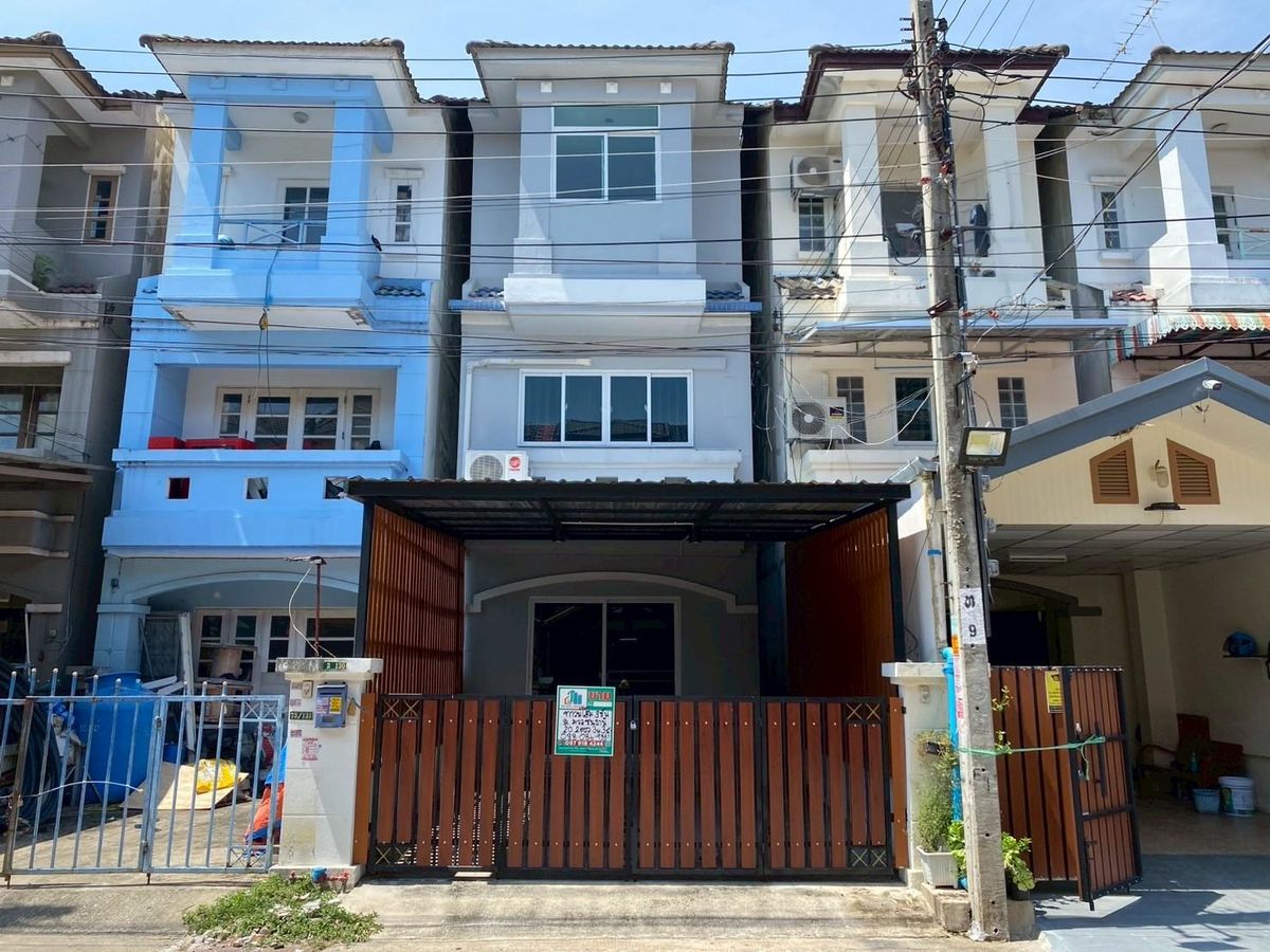 3-story townhome for sale, Thani Village, Bang Waek, Bang Khae, Phutthamonthon Sai 2. The house is decorated and ready to move in. 3-story townhome for sale, Thani Village, Bang Waek, Bang Khae, Phutthamonthon Sai 2. The house is decorated and ready to move in.