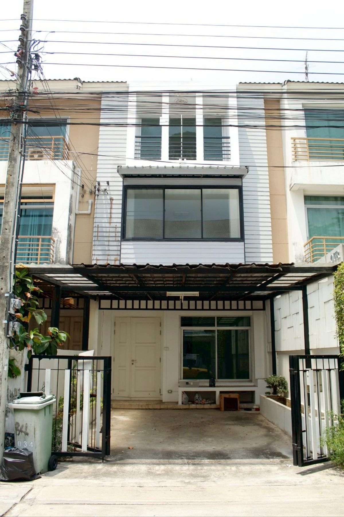3-story townhome for sale, Vista Park Viphavadi Village, Vista Park Viphavadi