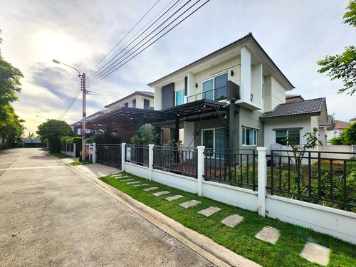 ขายบ้านเดี่ยว Centro พระราม 9-มอเตอร์เวย์ ใกล้สุวรรณภูมิ ราคาดี