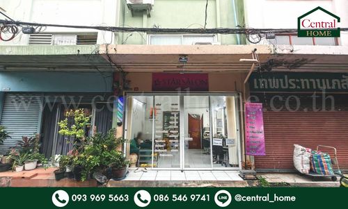 Commercial building, 3 and a half floors, next to MRT Lat Phrao 101 station.