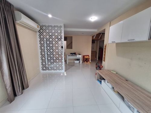 P-2819 Urgent sale!  Twin house Passorn Prestige Luxe Phatthanakan 44, best price in the project.