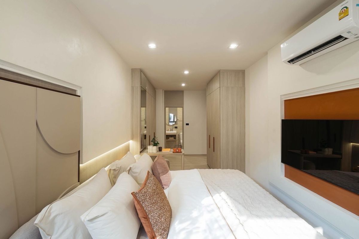 ห้องหลุด 𝗥𝗮𝗿𝗲 𝗨𝗻𝗶𝘁 𝟮 𝗕𝗲𝗱𝗿𝗼𝗼𝗺 | Reference Ekkamai ห้องหน้ากว้าง ได้ครัวปิด แปลนสวย ใกล้ BTS เอกมัย โทร.062-339-3663  – รูปที่ 4