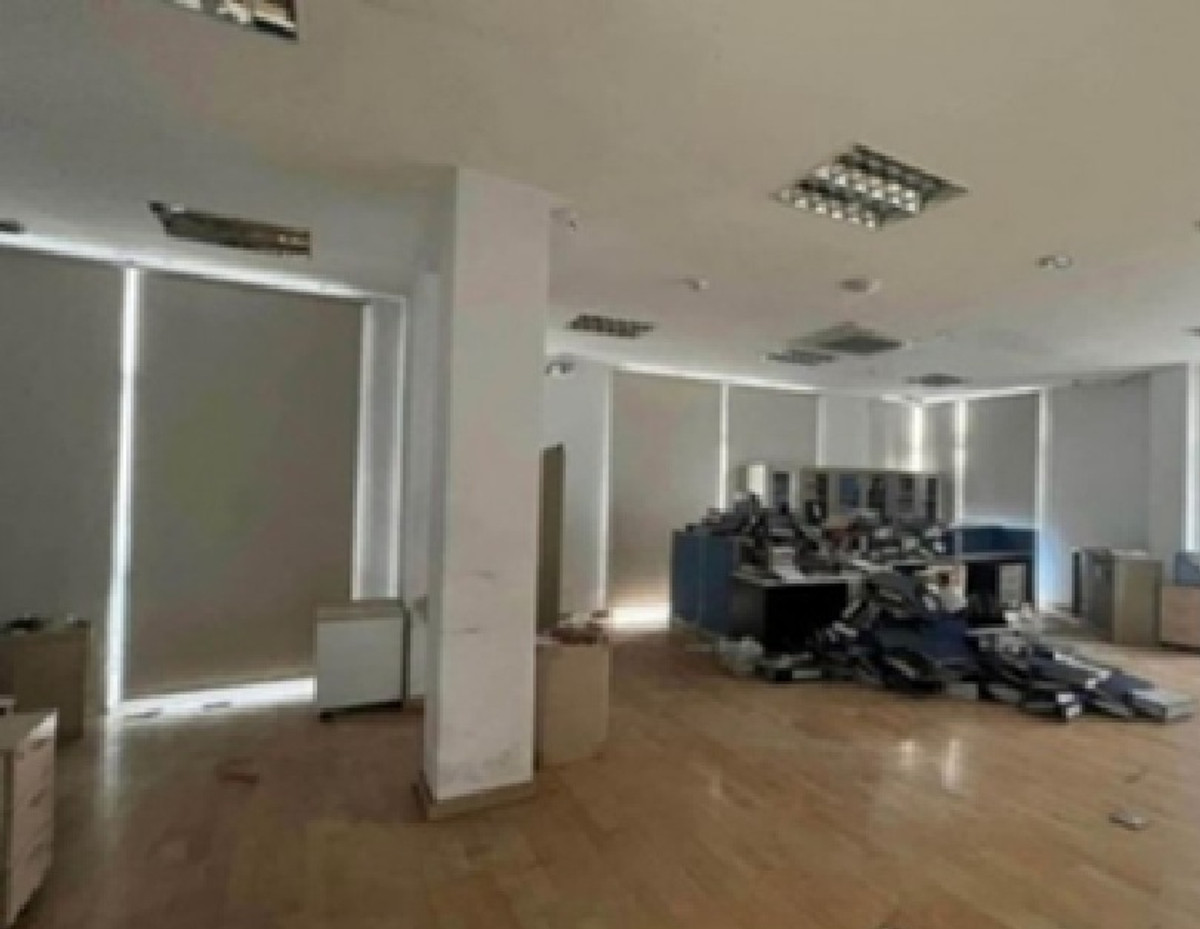 For Rent, 3-story office building for rent, Soi Tiwanon, not deep into the alley (can walk), 800 meters from the Ministry of Public Health MRT, very beautiful building, 8 air conditioners, building area 700 square meters, suitable for a variety of busines – รูปที่ 3