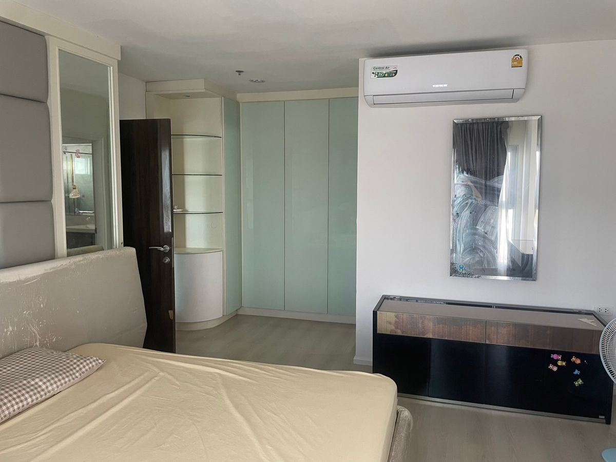 Condo for sale/rent, Aspire Sukhumvit 48, close to Phra Khanong station, only 600 meters. Condo for sale/rent, Aspire Sukhumvit 48, close to Phra Khanong station, only 600 meters.