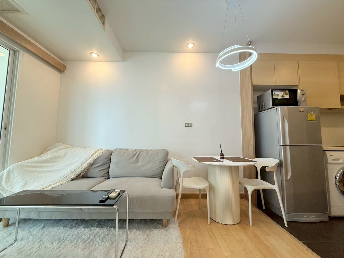 ✨🏠 Selling with Tenant 59 Heritage condo 1-Bedroom only 600 meters from Thonglor
