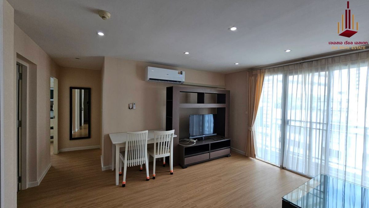 ✨ For Rent: 49 Plus Condo ✨ 💰 Only 35,000 THB/month