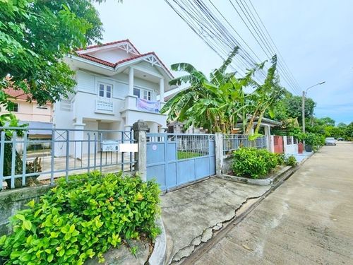สุวินทวงศ์ 38 MRT มีนบุรี ขาย-เช่าบ้านเดี่ยว 2 ชั้น รีโนเวทใหม่ ฟลอราวิลล์ 60ตรว. 180ตรม. 4นอน 2น้ำ 6จอดรถ ตลาดนครฉลองกรุง