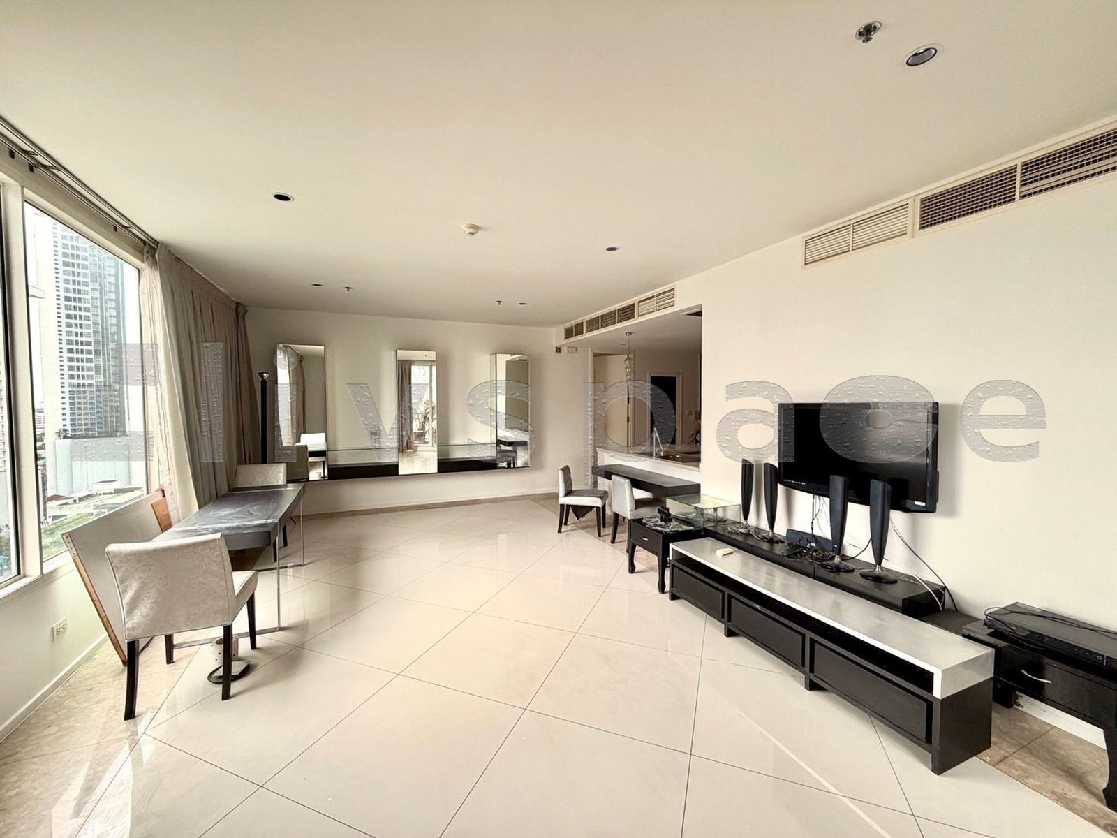 ▚ L00CL8ツ FOR SALE: The Empire Place 2 Bed 104.22sqm Rare Layout  Occupied Negotiable Price Prime Sathorn✨