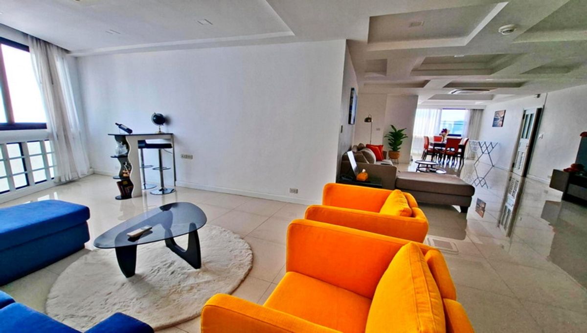 For Sale 3 bedrooms condo, 223 sqm., High floor @PhromPhong area