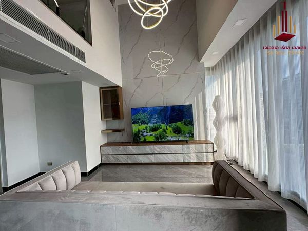 ✨ For Sale : One9Five Asoke - Rama 9 Condo ✨ 💰 only 4,850,000 thb