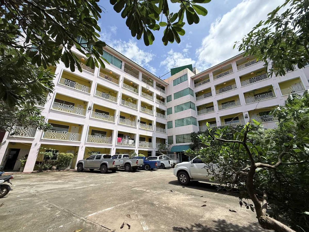 Apartment for Sale with Full Occupancy 77 Rooms, near Chalerm Phrakiat Park