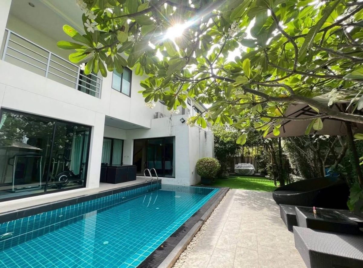 Pool Villa for rent, Blue Lagoon Village 2, beautifully decorated, 5 bedrooms, near Mega Bangna.
