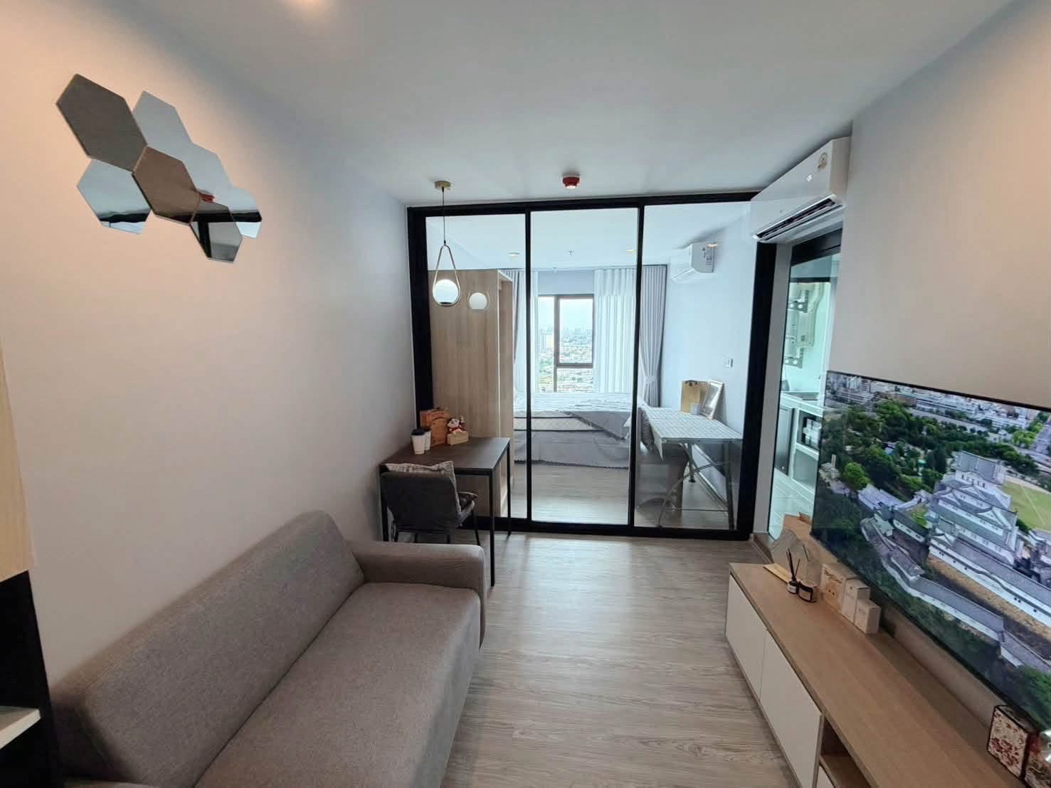 Condo for rent: Regent Home Wutthakat 🌆 fully furnished LineOA : @ladysai Condo for rent: Regent Home Wutthakat 🌆 fully furnished LineOA : @ladysai