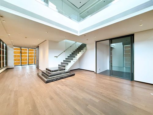 🔥Duplex Penthouse ยูนิตพิเศษ🔥Aestiq Thonglor เลี้ยงสัตว์ได้ (3 ห้องนอน 3 ห้องน้ำ, 273 ตร.ม.) เพียง 93.9 MB เท่านั้น!! Tel.0922635410 (เอิร์ธ)