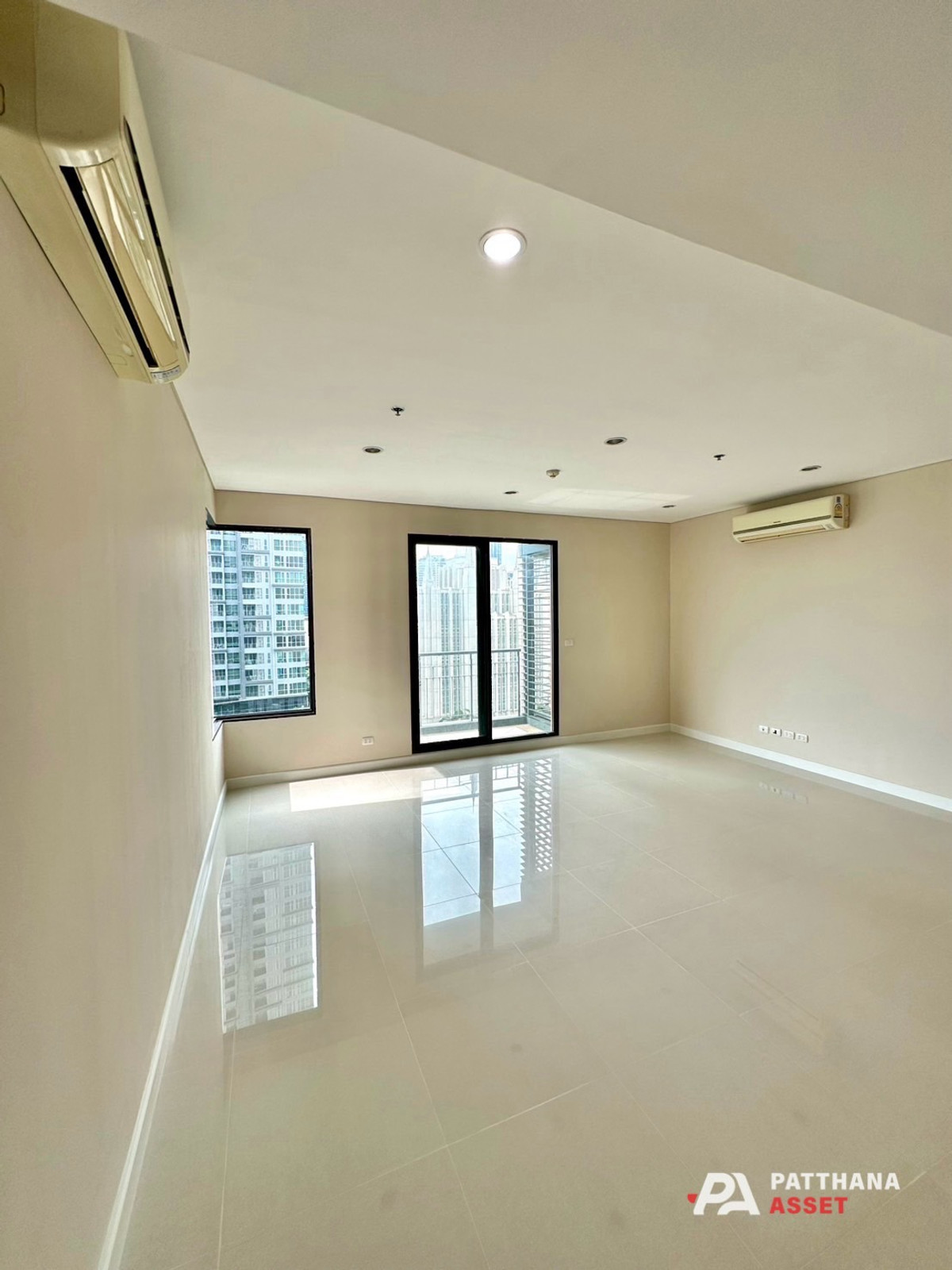 ขาย 2ห้องนอน ใหม่ ไม่เคยอยู่ ทำเล อโศก เพชรบุรี ใกล้แหล่งออฟฟิศ โรงเรียน เดินทางสะดวกทั้ง MRT Airport-link และทางด่วน  