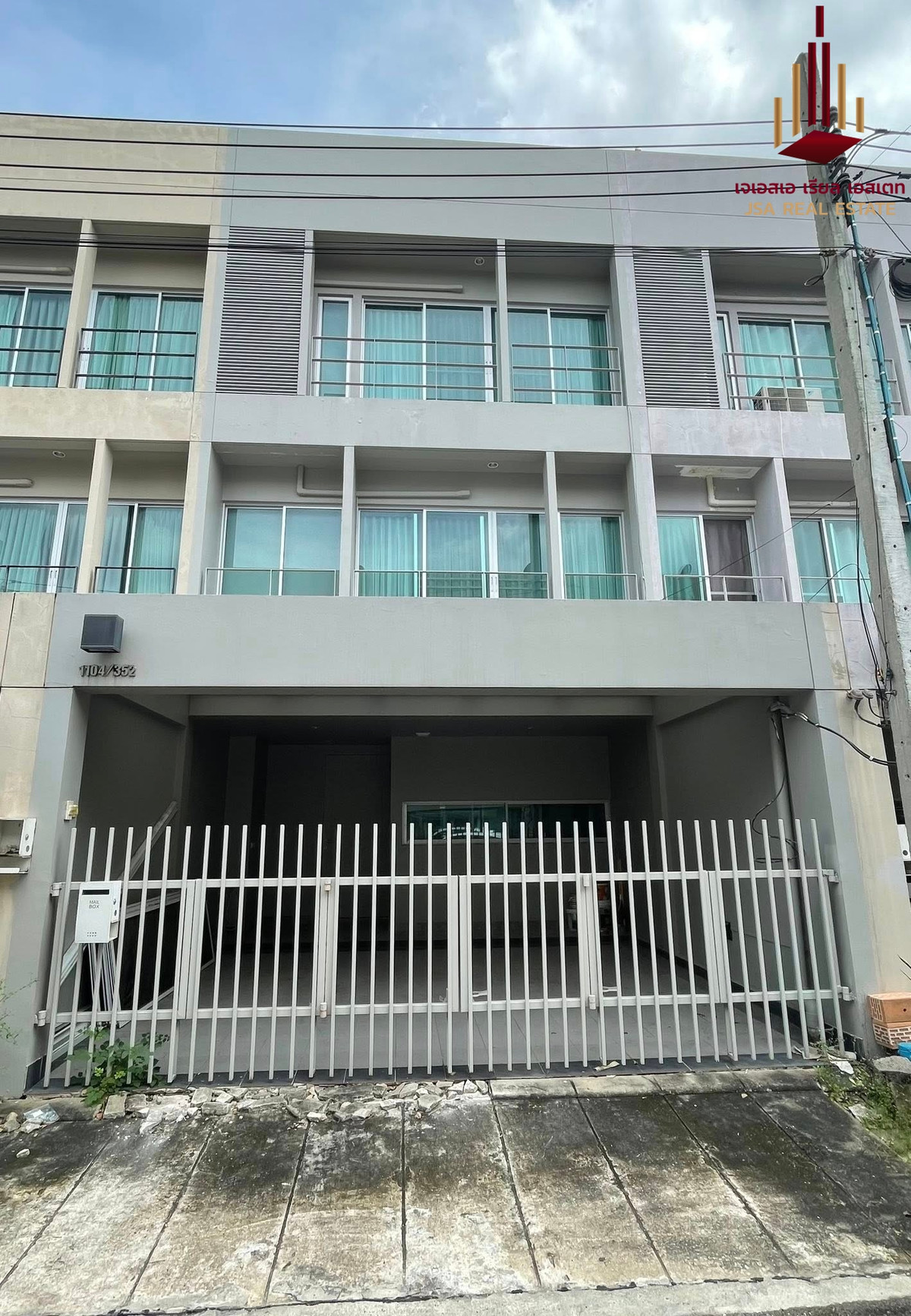 ✨ For Rent: NOBLE CUBE PATTANAKARN ✨  💰 Only 45,000 THB/month