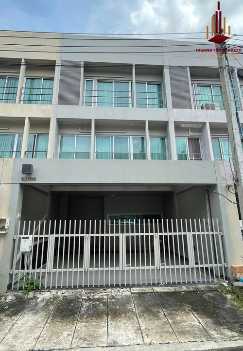 ✨ For Rent: NOBLE CUBE PATTANAKARN ✨  💰 Only 45,000 THB/month