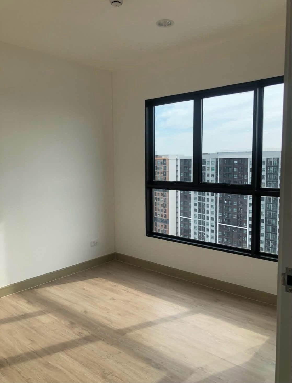Condo for sale Thana Astoria Pinklao near MRT Bang Yi Khan. Condo for sale Thana Astoria Pinklao near MRT Bang Yi Khan.