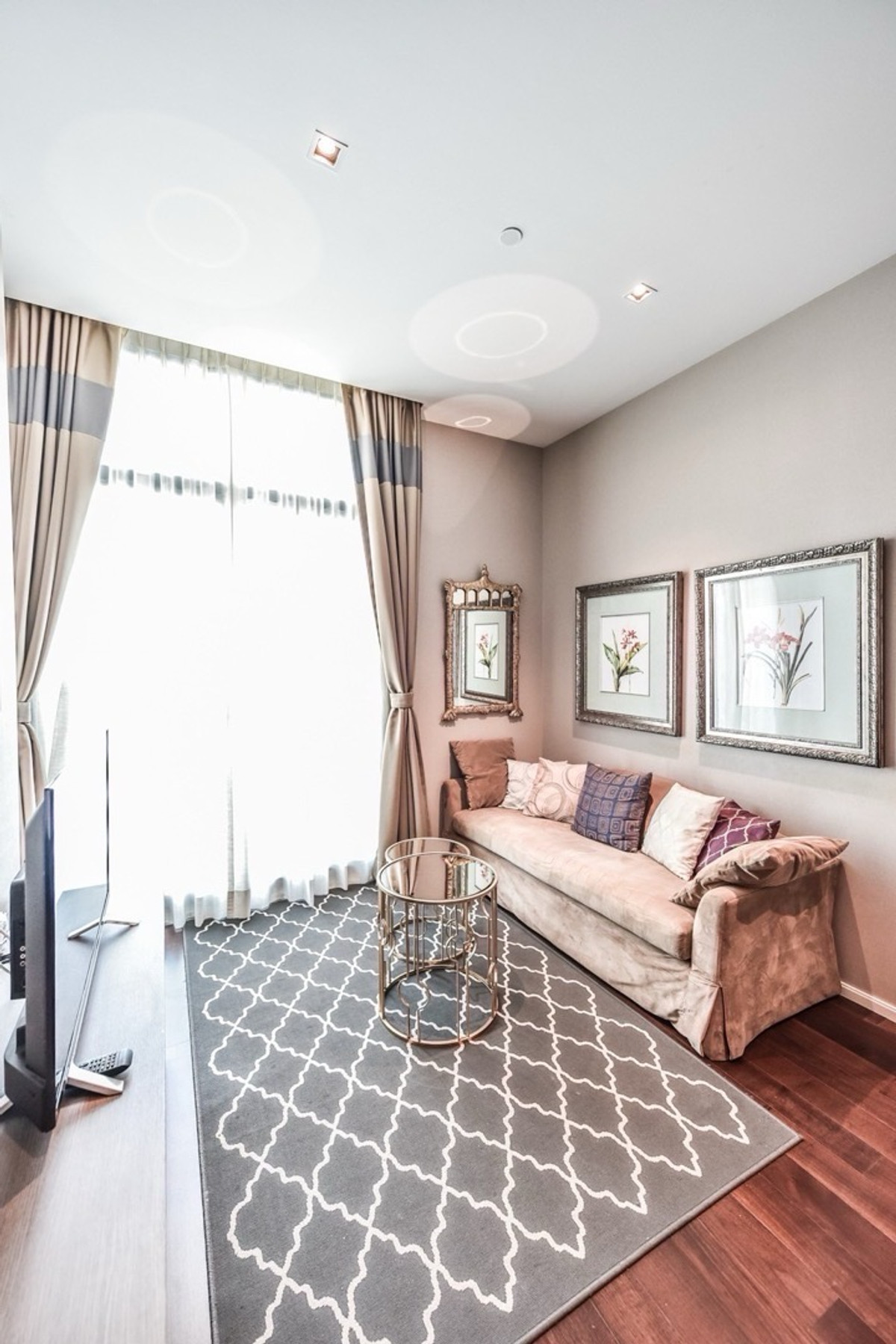ขายและให้เช่าคอนโดหรู 2 ห้องนอนที่ The Diplomat 39 ใกล้ BTS พร้อมพงษ์ ขายและให้เช่าคอนโดหรู 2 ห้องนอนที่ The Diplomat 39 ใกล้ BTS พร้อมพงษ์